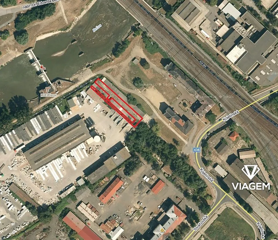 Prodej podílu 1/96 komerčního pozemku 8 m²